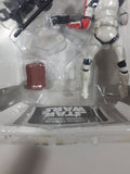 2002 Hasbro Star Wars Attack Of The Clones Clone Trooper White 4" Tall Toy Figure with Accessories