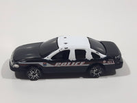 Yat Ming No. 840 Ford Crown Victoria Police Black and White Die Cast Toy Car Vehicle Missing Roof Lights