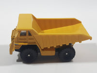Maisto Dump Truck Yellow 1/64 Scale Die Cast Toy Car Vehicle