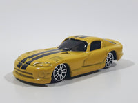 2009 Maisto 1998 Dodge Viper GT2 Yellow With Black Stripes Die Cast Toy Car Vehicle Missing Spoiler