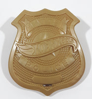 Mattel Hot Wheels Wearable Plastic Clip On Police Badge