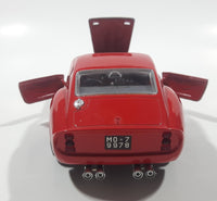 Burago 1962 Ferrari 250 GTO Red 1/24 Scale Die Cast Toy Car Vehicle With Opening Doors and Hood Made in Italy