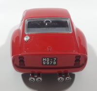 Burago 1962 Ferrari 250 GTO Red 1/24 Scale Die Cast Toy Car Vehicle With Opening Doors and Hood Made in Italy