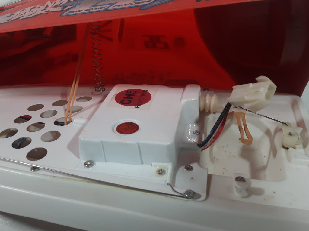 2004 Hobbyzone Zig Zag Racer 2 Red and White Plastic Remote Control Sp Treasure Valley