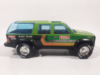 2002 Hasbro Tonka Off-Road 8040 Race Team Green Pressed Steel and Plastic Die Cast Toy Car Vehicle