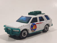 1999 Matchbox Wilderness Road Trip Isuzu Rodeo Vauxhall Frontera White Die Cast Toy Car Vehicle