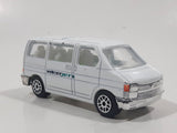 Realtoy Westjet Shuttle Van White Die Cast Toy Car Vehicle