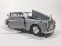 Polistil S 34 Rolls Royce Silver Cloud 1/30 Scale Die Cast Toy Car Vehicle with Opening Doors, Hood, and Trunk Missing Parts