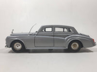 Polistil S 34 Rolls Royce Silver Cloud 1/30 Scale Die Cast Toy Car Vehicle with Opening Doors, Hood, and Trunk Missing Parts