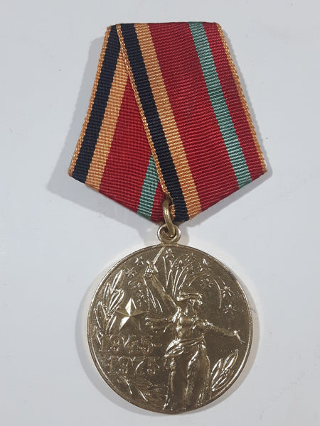 Vintage WWII 1945 to 1975 Russia USSR Soviet Union 30 Years Labour Version Veteran Medal