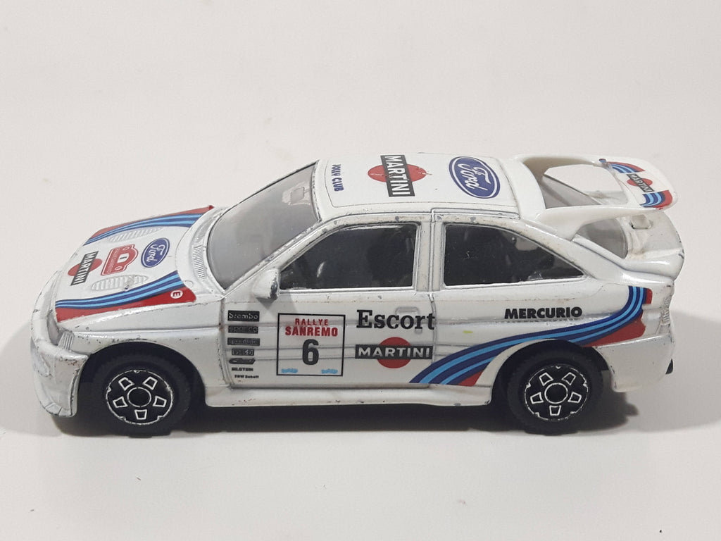 Ford Escort RS Cosworth, Burago 1/43 | Köp på Tradera (657421538 Ford Escort RS Cosworth, Burago 1/43 | Köp på Tradera (657421538