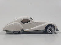 1988 Hot Wheels Classics Talbot Lago White Die Cast Toy Classic Car Vehicle