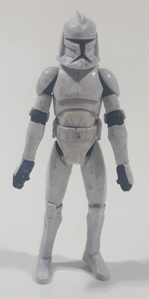 2008 Hasbro LFL Star Wars Clone Wars Clone Trooper Battle Worn White 4" Tall Toy Action Figure