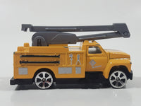 Motor Max 6038 Cherry Picker Boom Utility Truck Yellow Die Cast Toy Car Vehicle