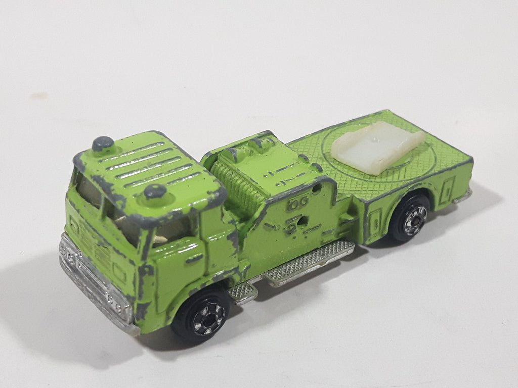 Zylmex P312 Fire Engine Lime Green Die Cast Toy Ladder Truck Firefight 