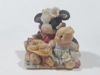 1993 Enesco Mary's Moo Moos "Cookies Are For Sharing" 2 7/8" Tall Resin Figurine 627739