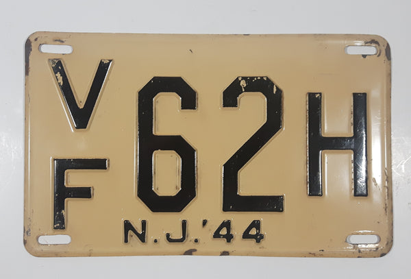 Vintage 1944 New Jersey Black Letters Light Yellow Vehicle License Plate Tag VF 62H