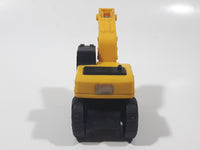 CAT Caterpillar Excavator Yellow Plastic Toy Car Vehicle 9862