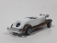 Unknown Brand Antique Classic Car White with Brown Fenders Die Cast Toy Car Vehicle