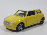 Motor Max No. 6057 2001 Mini Cooper Yellow with White Roof Die Cast Toy Car Vehicle