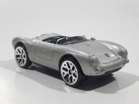 Maisto Porsche 550 A Spyder Silver Grey 1/64 Scale Die Cast Toy Car Vehicle