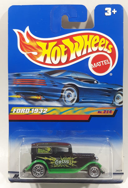 2000 Hot Wheels Circus On Wheels 1932 Ford Black and Green Die Cast Toy Car Vehicle New in Package