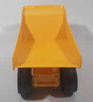 1997 Toy State CAT Caterpillar Dump Truck 9 1/4" Long Yellow Lights and Sound Plastic Toy Car Vehicle