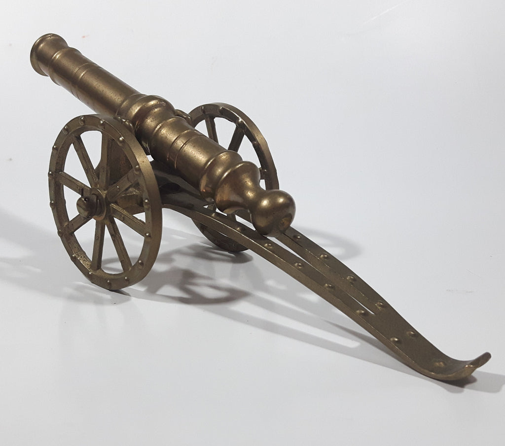 Vintage Civil War Style Field Cannon 9