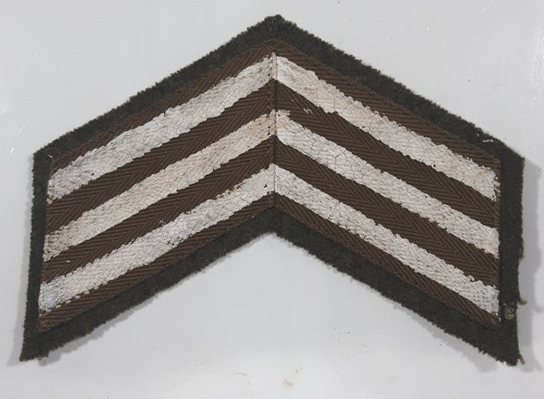 Vintage Canadian Army Sergeant Rank WO Warrant Officer Painted White Thread Chevron on Khaki 3 1/2" x 5" Shoulder Fabric Patch Badge