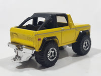 2010 Matchbox Camping Adventure Ford Bronco 4x4 1972 Yellow Die Cast Toy Car Vehicle