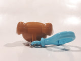 2004 Hasbro OddzOn Brown Dog 2 3/8" Wide Plastic Opening Keyring Clip