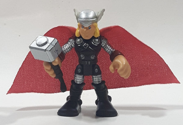 2010 Hasbro Marvel Super Hero Squad Thor 2 3/4" Tall Toy Figure C-3046A