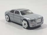 2006 Hot Wheels First Editions Chrysler 300C Hemi Silver Die Cast Toy Car Vehicle