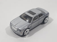 2006 Hot Wheels First Editions Chrysler 300C Hemi Silver Die Cast Toy Car Vehicle