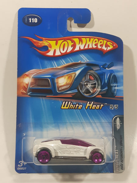 2005 Hot Wheels White Heat 2002 Autonomy Concept White Die Cast Toy Car Vehicle New in Package