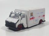 Maisto Ambulance White Die Cast Toy Emergency Response Rescue Vehicle