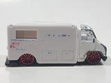 Maisto Ambulance White Die Cast Toy Emergency Response Rescue Vehicle