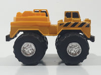 1998 Soma Mighty Wheels Construction Crane Yellow Die Cast Toy Car Vehicle