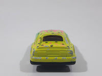 Unknown Brand Jaguar XJS Green Yellow Pink Die Cast Toy Car Vehicle