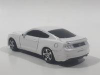 Maisto 2015 Ford Mustang GT White Die Cast Toy Car Vehicle