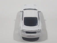 Maisto 2015 Ford Mustang GT White Die Cast Toy Car Vehicle