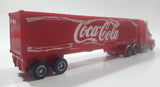 2002 Schutzmarken koffeinhaltig Coca Cola Semi Tractor Trailer Truck Red Plastic Die Cast Toy Car Vehicle