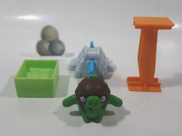 2016 McDonald's Rovio Angry Birds Pilot Pig Launcher Plastic Toy Figure Set