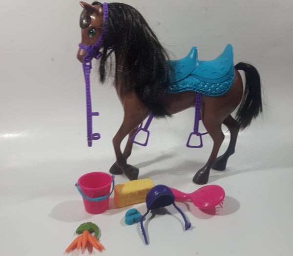 2012 Mattel Barbie and Her Sisters In A Pony Tale Brown Horse with Teal Saddle and Accessories 9 1/4" Tall Toy Horse Figure