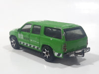 2010 Matchbox Construction 2000 Chevrolet Suburban Green Die Cast Toy Car Vehicle