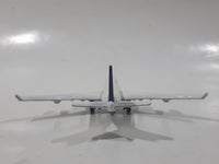 2009 Matchbox Lufthansa Boeing 747-400 Jumbo Passenger Jet Airplane White Die Cast Toy Car Vehicle