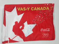 Rare Coca-Cola Olympics World Wide Partner Go Canada! Vas-Y Canada! Red Ice Hockey Flag Car Window Hanger