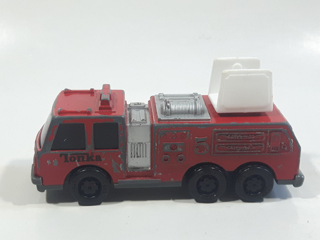 1992 Tonka Fire Ladder Truck Red Die Cast Toy Car Construction Equipme ...