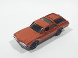 2010 Matchbox Camping Adventure 1971 Oldsmobile Vista Cruiser Metalflake Dark Orange 1:68 Scale Die Cast Toy Car Vehicle