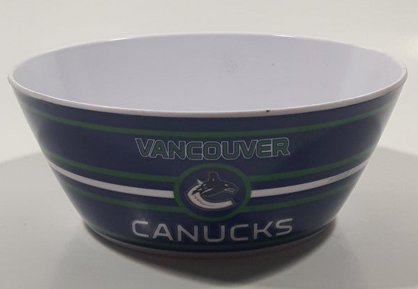 2009 The Memory Company Vancouver Canucks NHL Ice Hockey Team 5 1/2" Diameter Plastic Snack Bowl